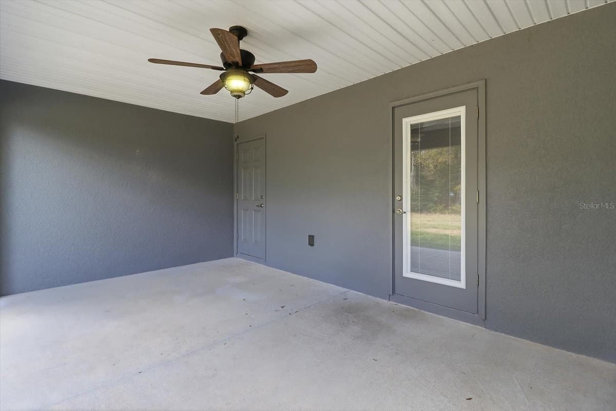 9143/9141 TRAVIS DRIVE — photo 34 of 38