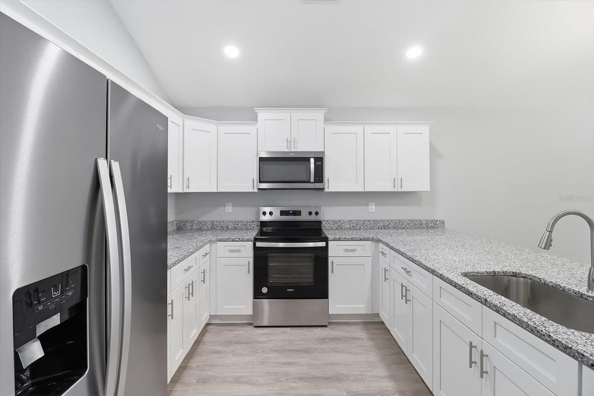 9143/9141 TRAVIS DRIVE — photo 13 of 38
