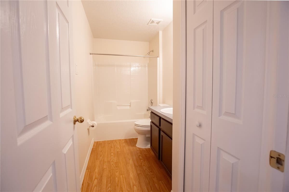 534 TIMBER RUN LANE — photo 14 of 21
