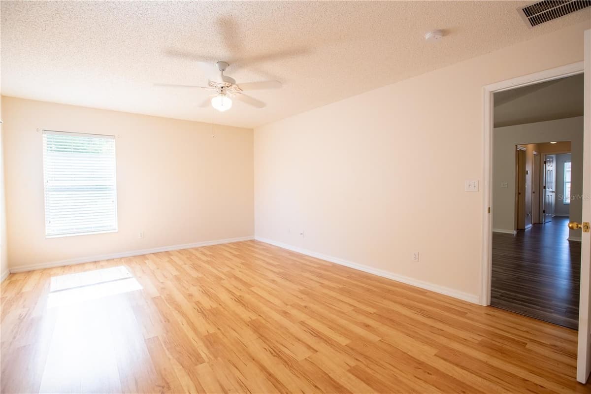 534 TIMBER RUN LANE — photo 12 of 21