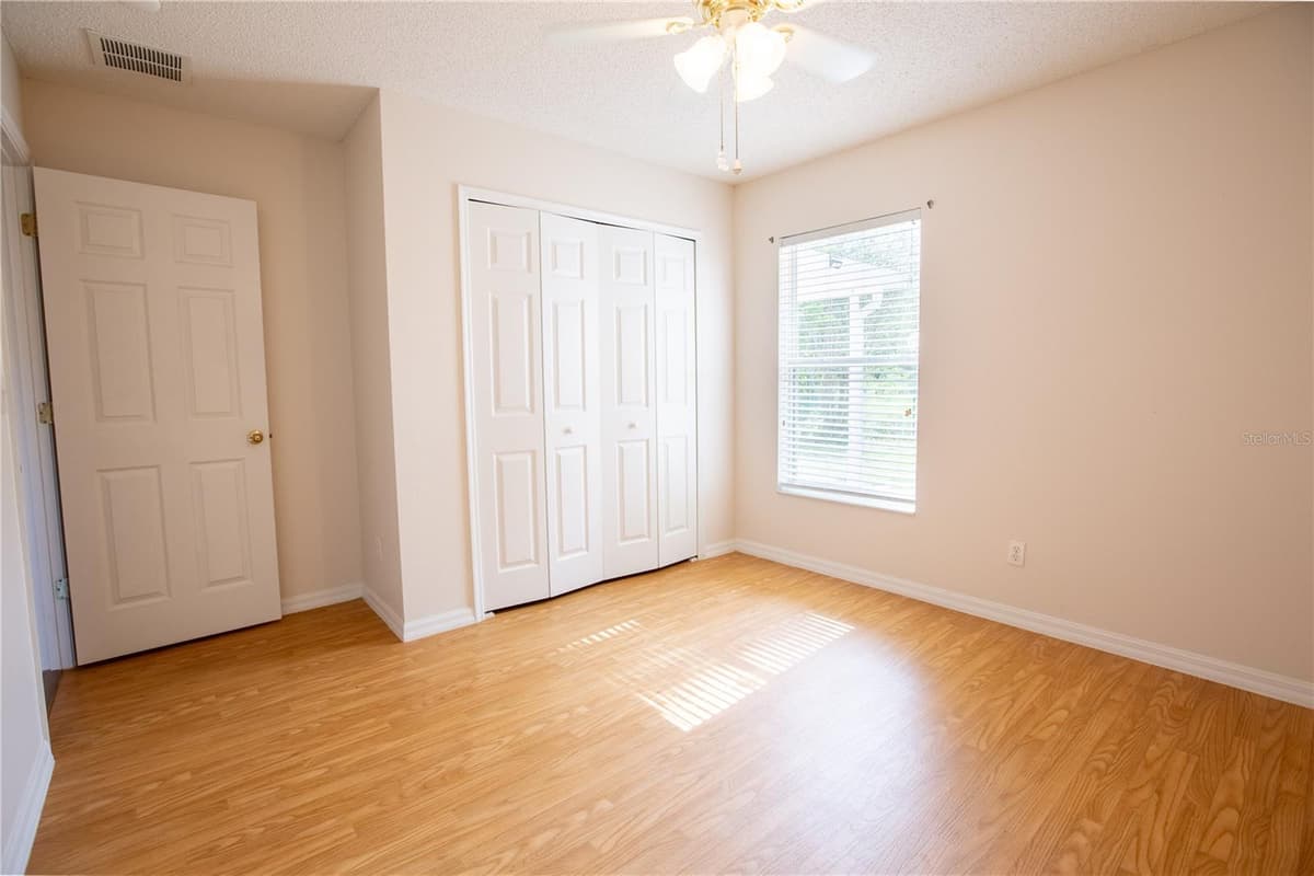534 TIMBER RUN LANE — photo 16 of 21