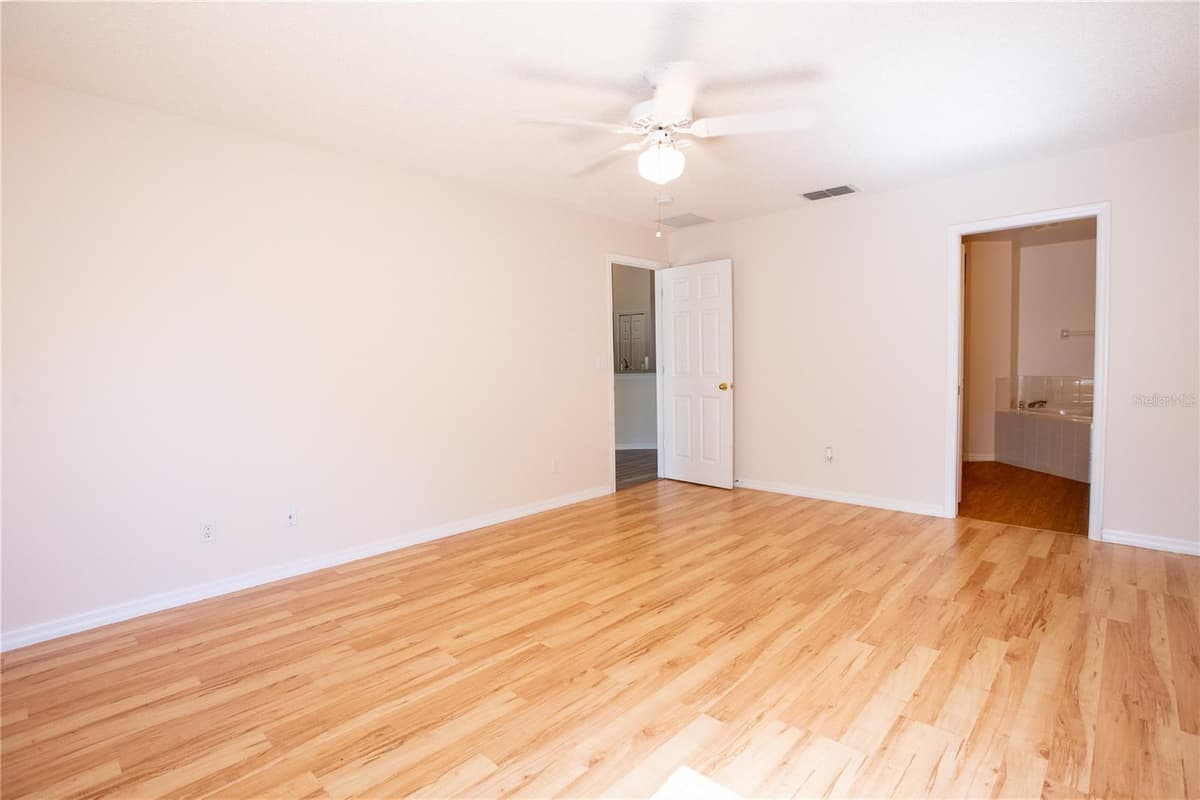 534 TIMBER RUN LANE — photo 10 of 21