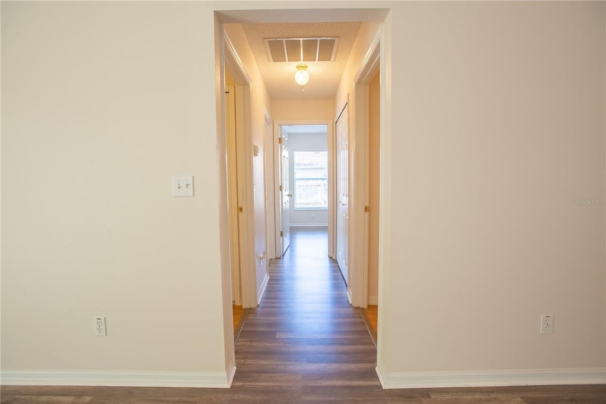 534 TIMBER RUN LANE — photo 13 of 21