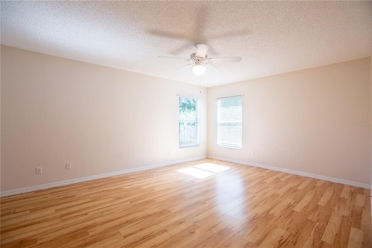 534 TIMBER RUN LANE — photo 9 of 21