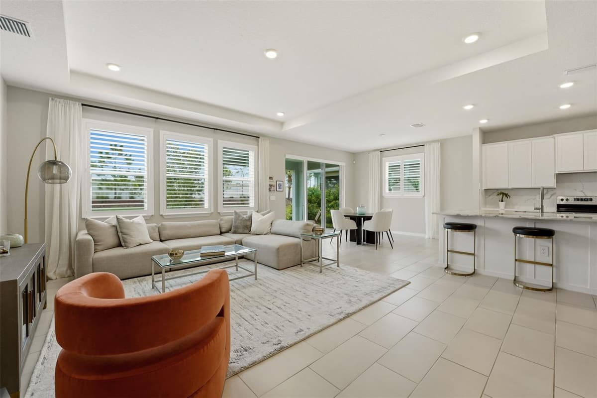 5715 WOODLAND SAGE DRIVE — photo 5 of 55