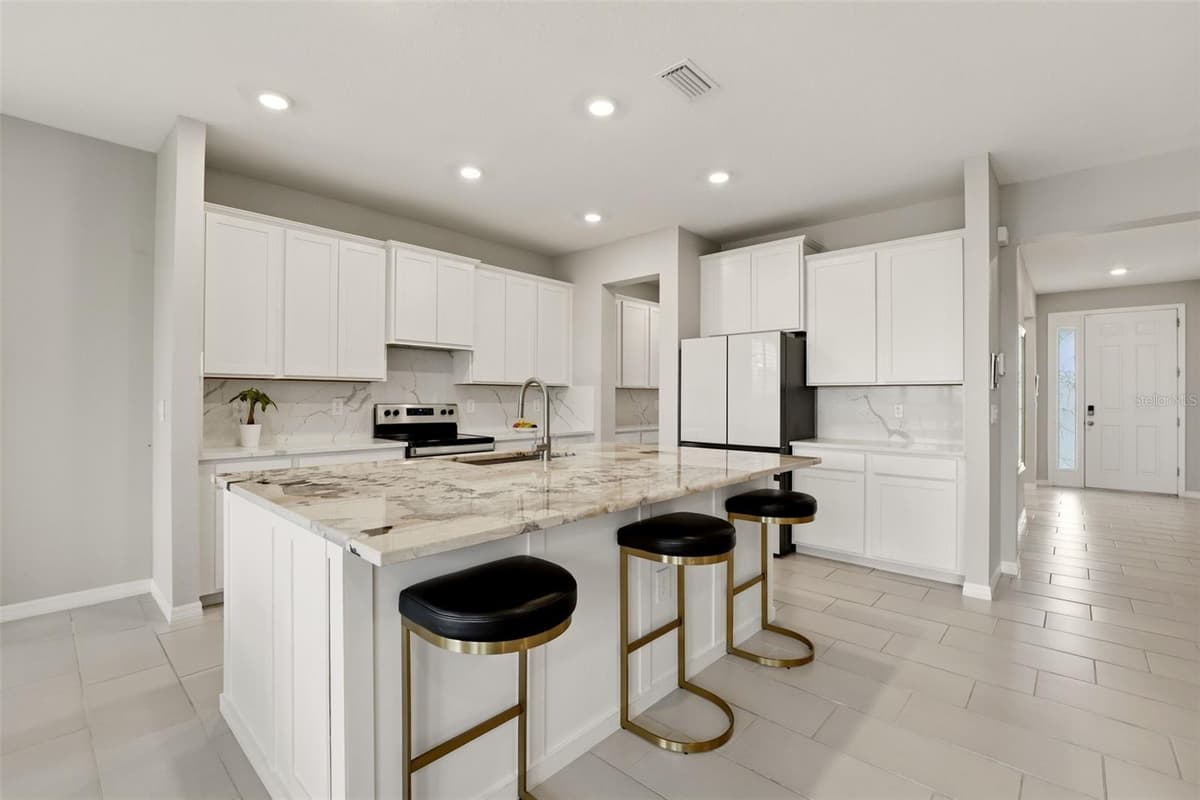 5715 WOODLAND SAGE DRIVE — photo 8 of 55