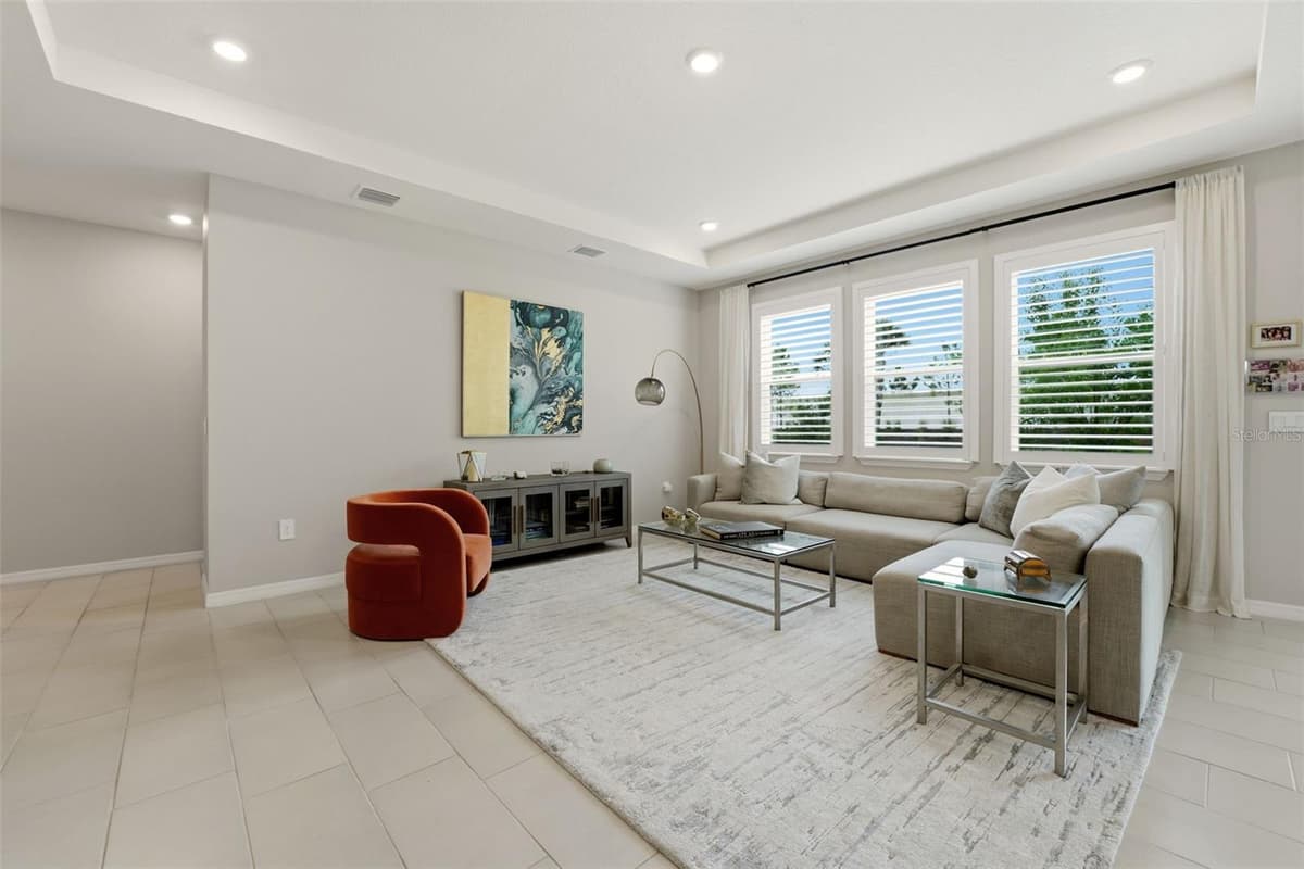5715 WOODLAND SAGE DRIVE — photo 4 of 55