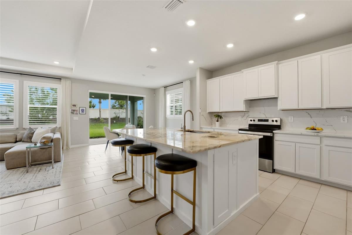 5715 WOODLAND SAGE DRIVE — photo 7 of 55