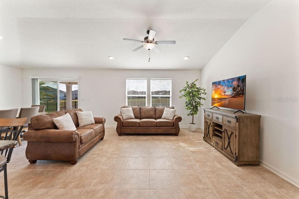 45 LAS CASITAS BOULEVARD — photo 12 of 40