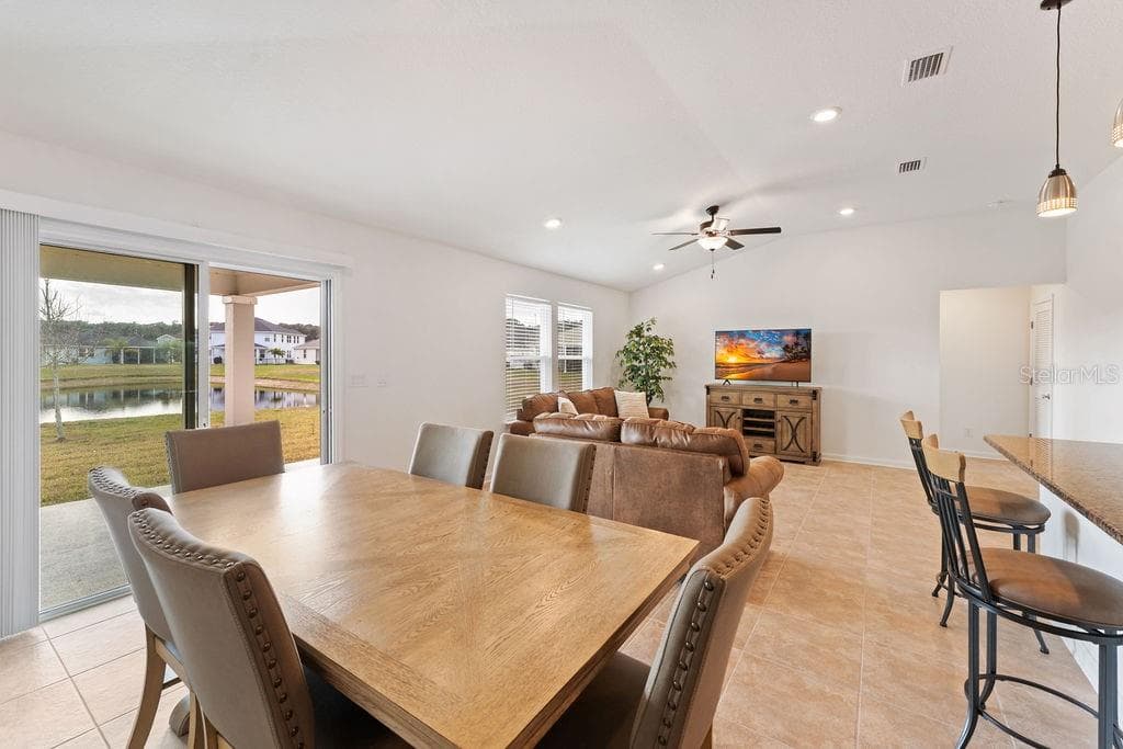 45 LAS CASITAS BOULEVARD — photo 13 of 40