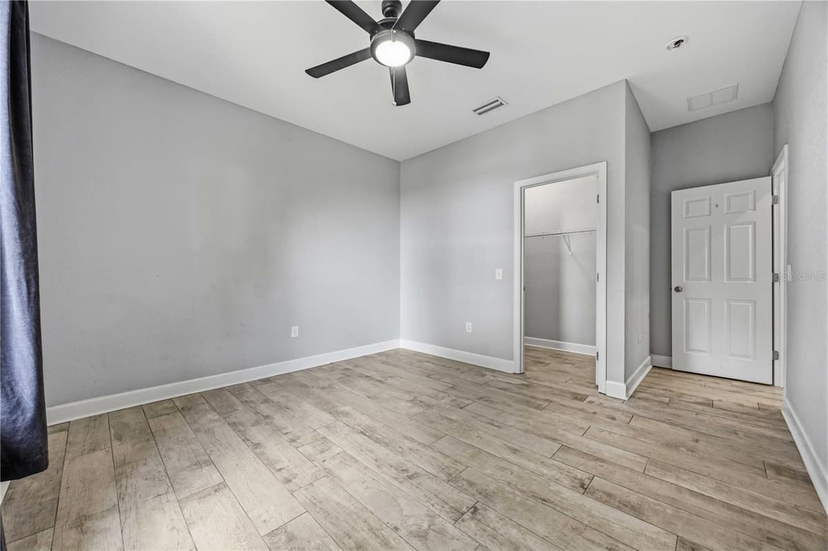 1027 CAMPBELL AVENUE — photo 24 of 30
