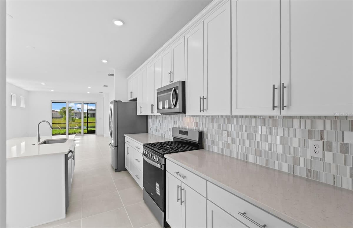 29028 CORAL HARBOUR DRIVE — photo 21 of 31