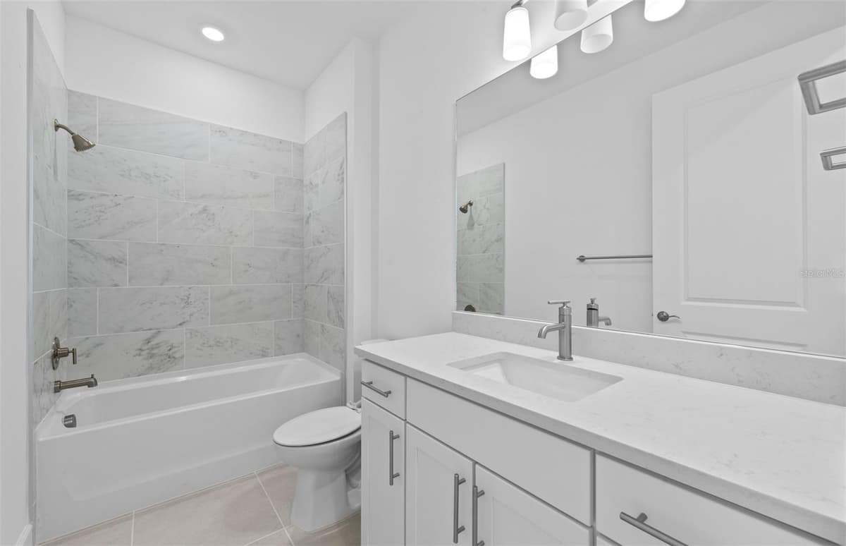 29028 CORAL HARBOUR DRIVE — photo 4 of 31