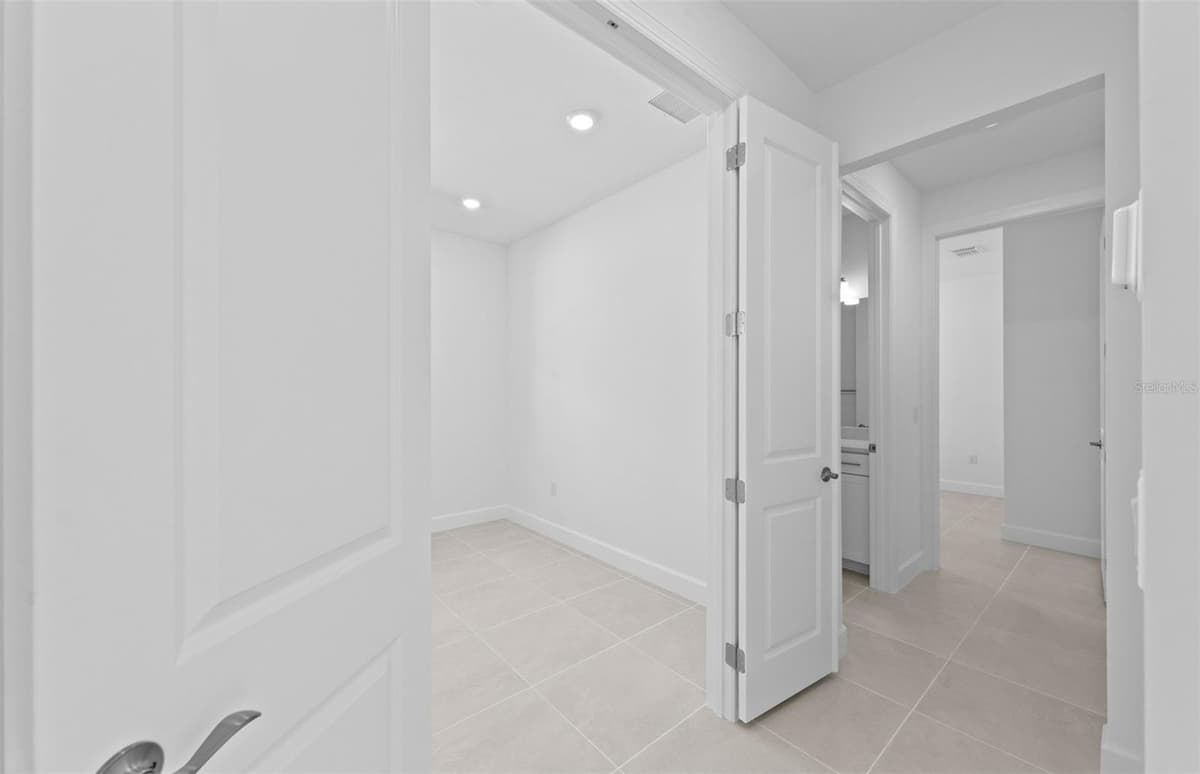 29028 CORAL HARBOUR DRIVE — photo 7 of 31