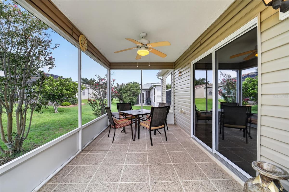 2240 LOWRY ROAD — photo 15 of 33