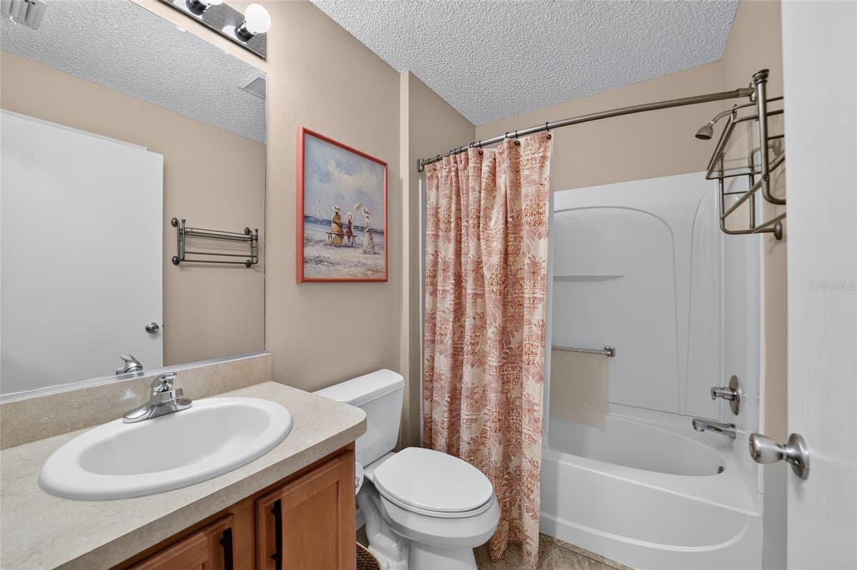 2240 LOWRY ROAD — photo 25 of 33