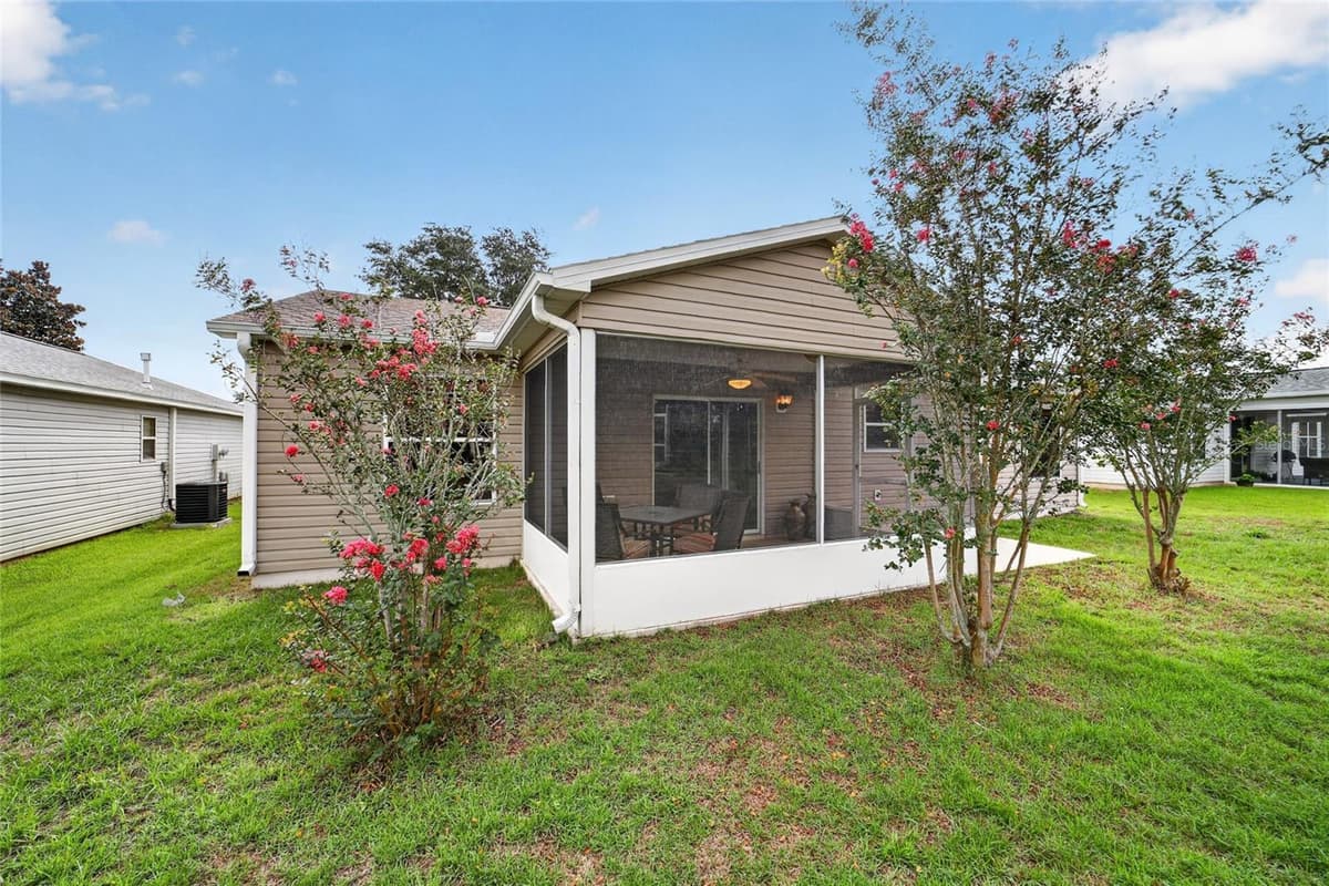2240 LOWRY ROAD — photo 32 of 33