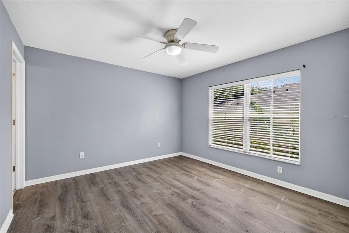 37602 AARALYN RD — photo 34 of 42