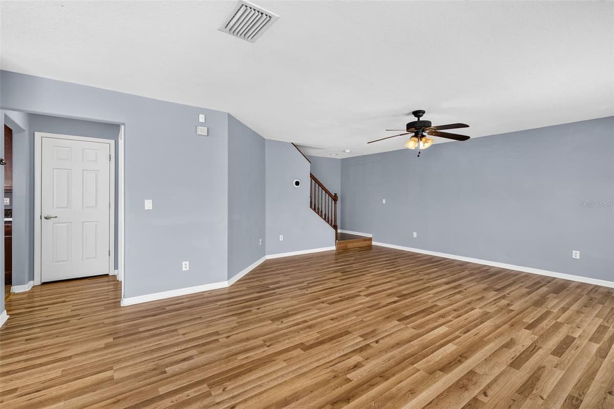 37602 AARALYN RD — photo 10 of 42