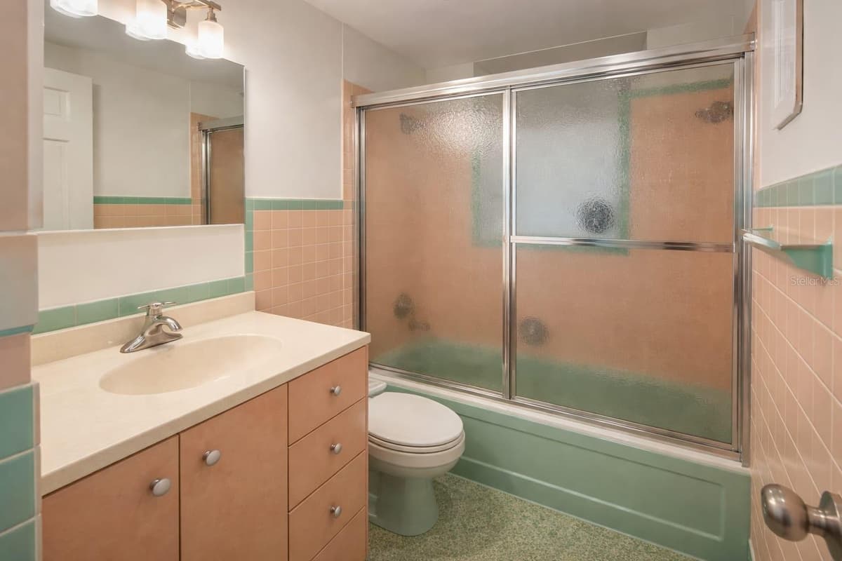 955 79TH TERRACE — photo 9 of 28
