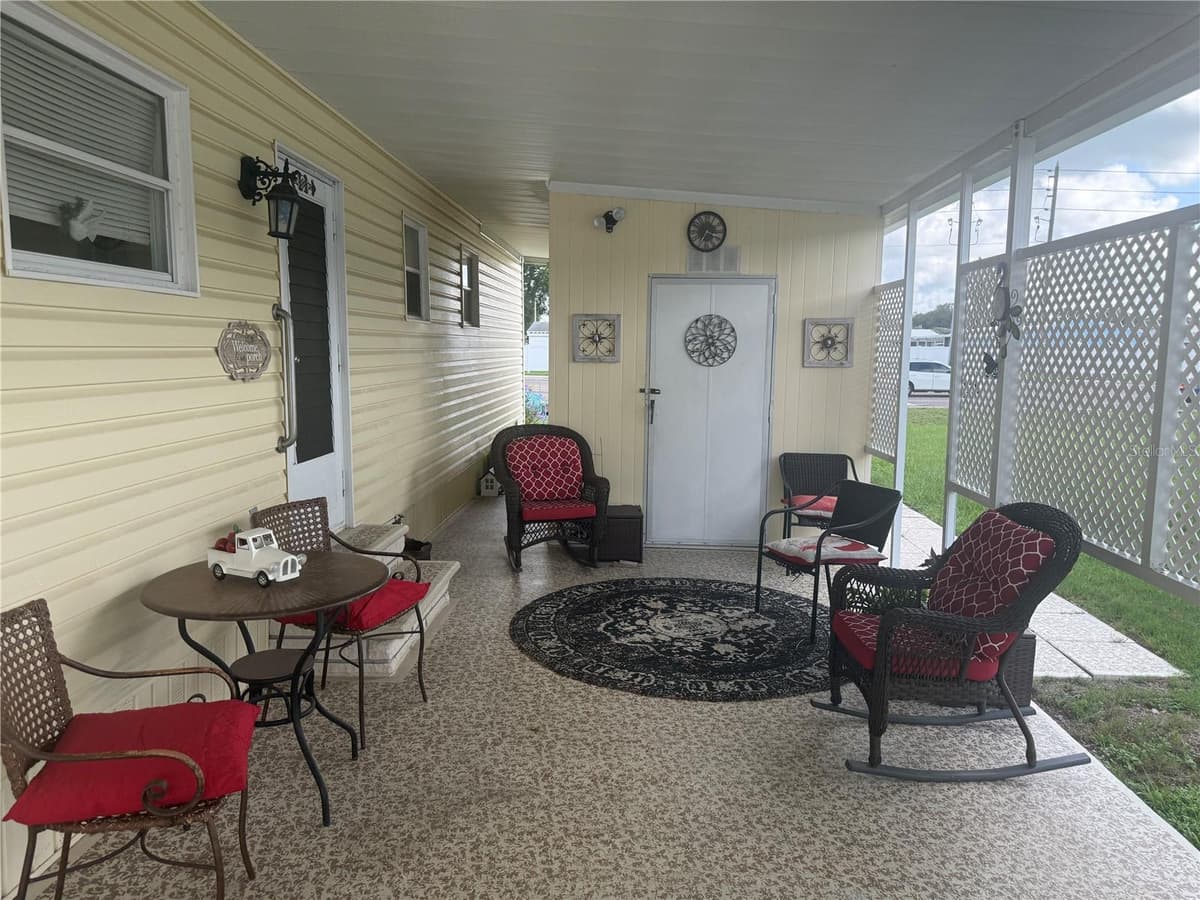 37529 ATTICA AVENUE — photo 4 of 24