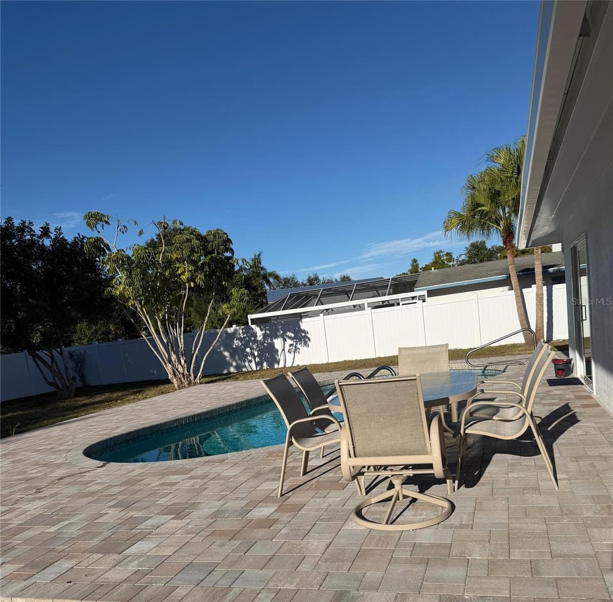 4534 LAKE DRIVE — photo 4 of 25