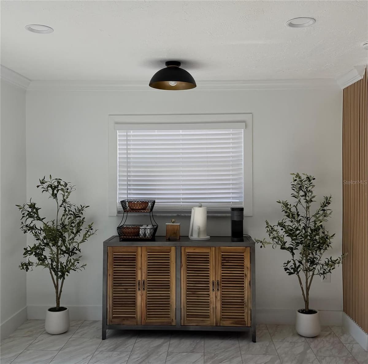 4534 LAKE DRIVE — photo 18 of 25