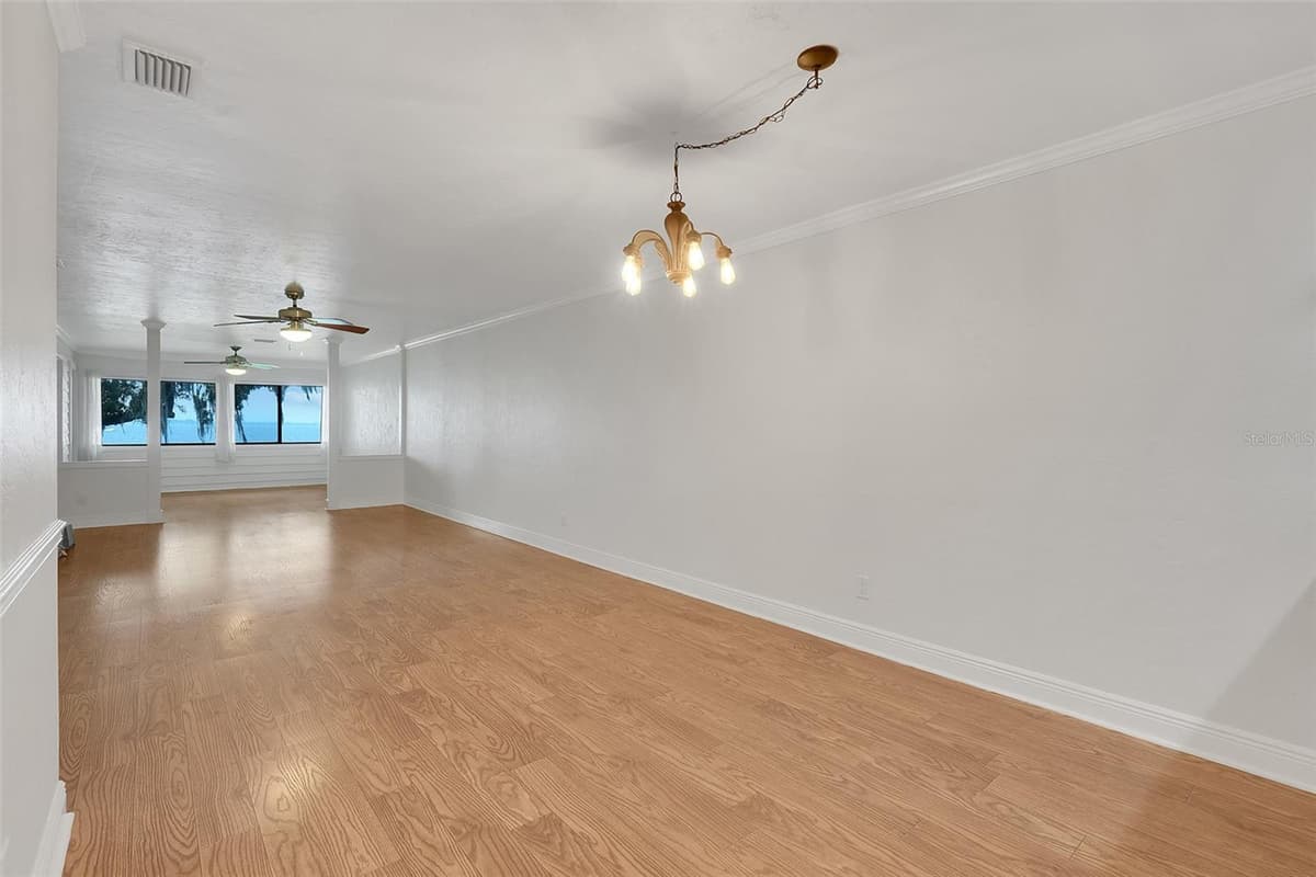608 MAIN AVENUE — photo 17 of 59