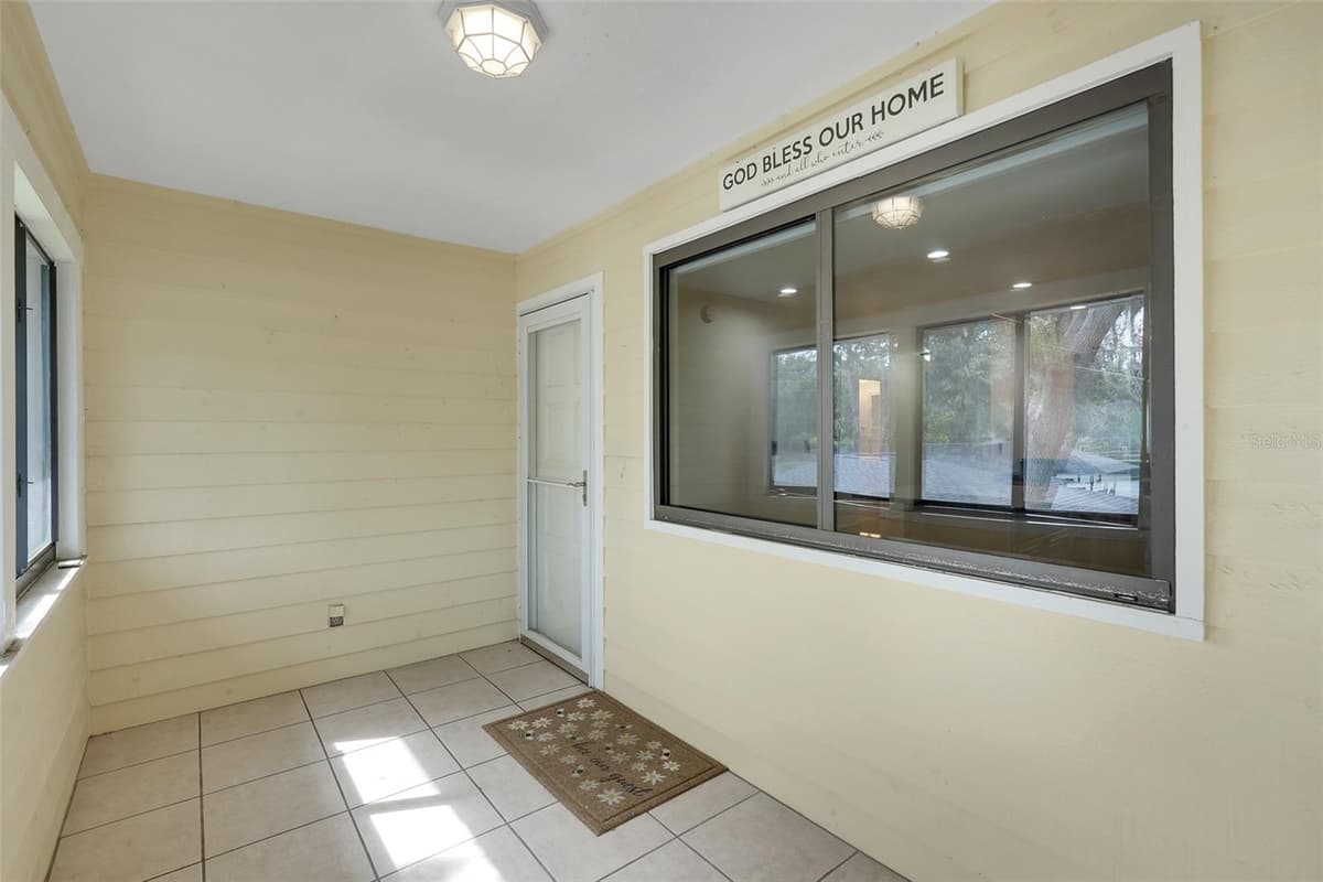 608 MAIN AVENUE — photo 7 of 59