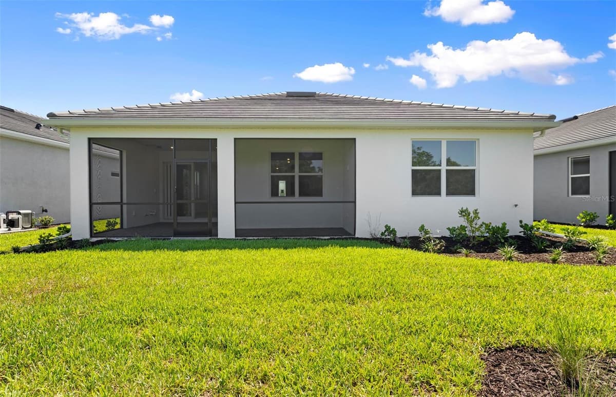 26724 SANDY BREEZE DRIVE — photo 4 of 40