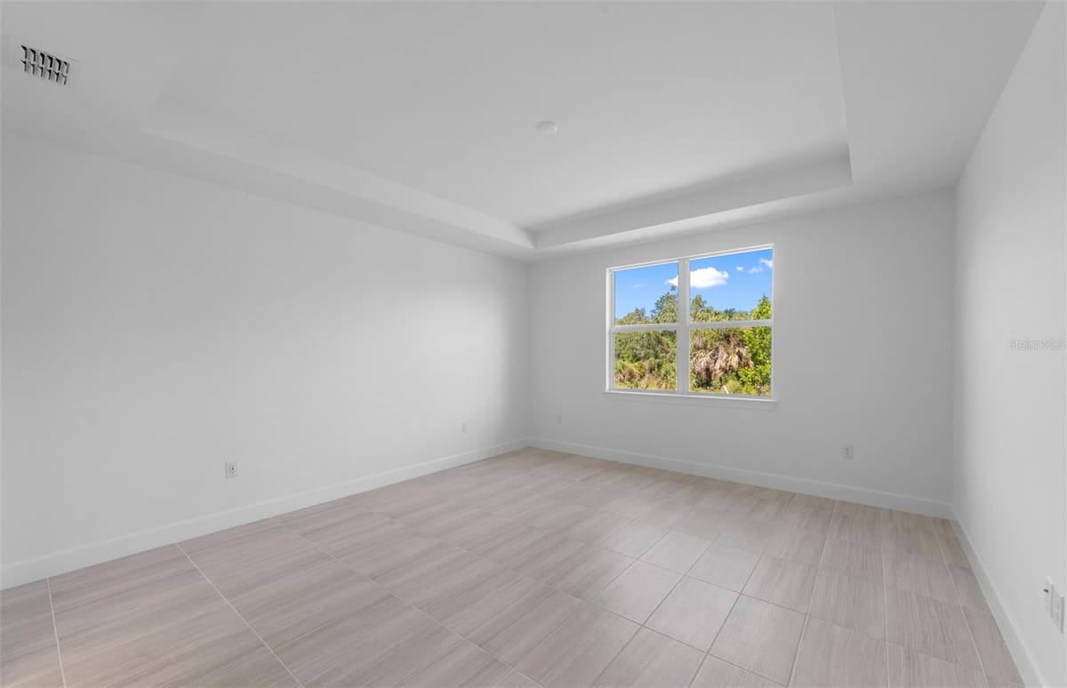 26724 SANDY BREEZE DRIVE — photo 35 of 40