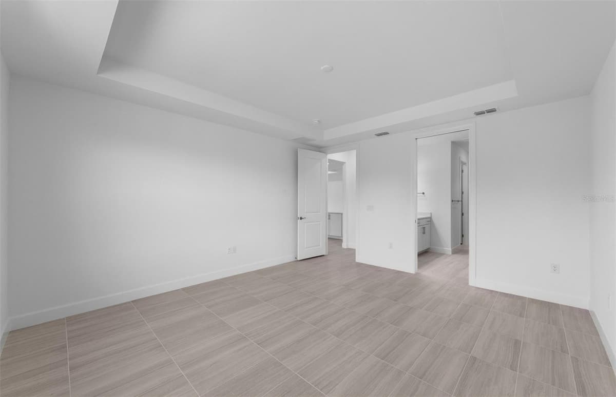 26724 SANDY BREEZE DRIVE — photo 32 of 40
