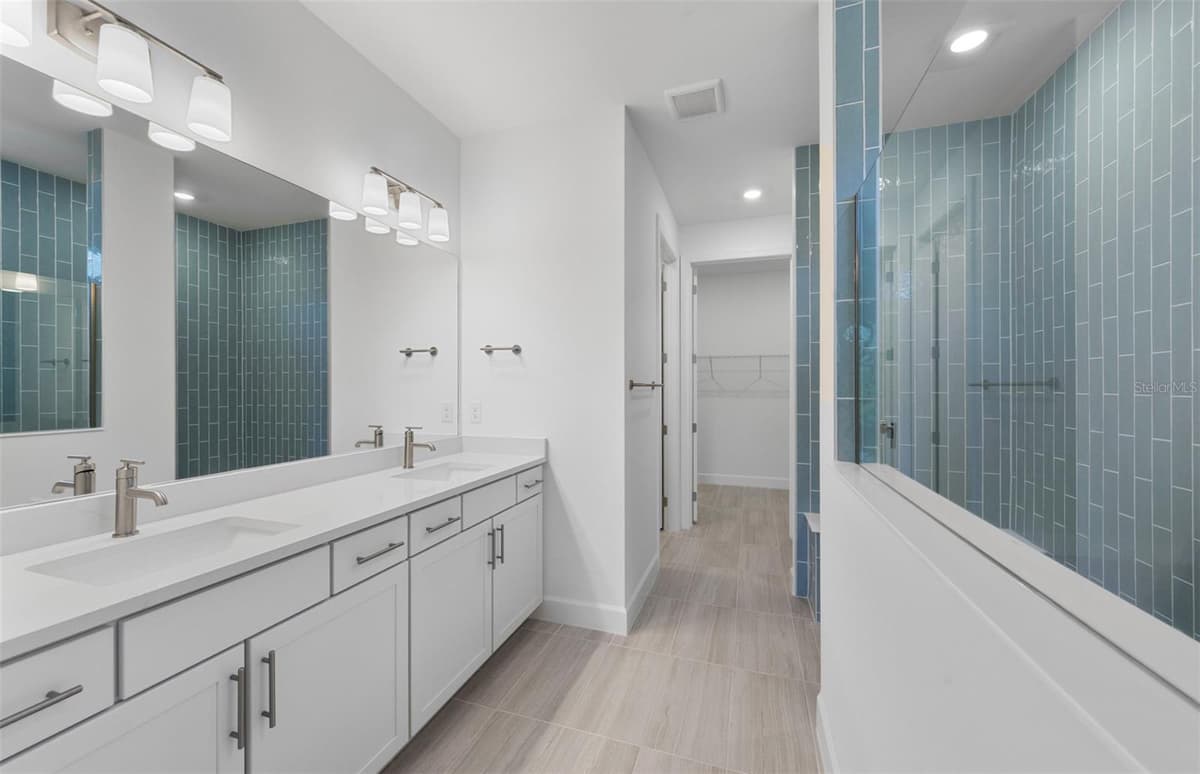 26724 SANDY BREEZE DRIVE — photo 34 of 40
