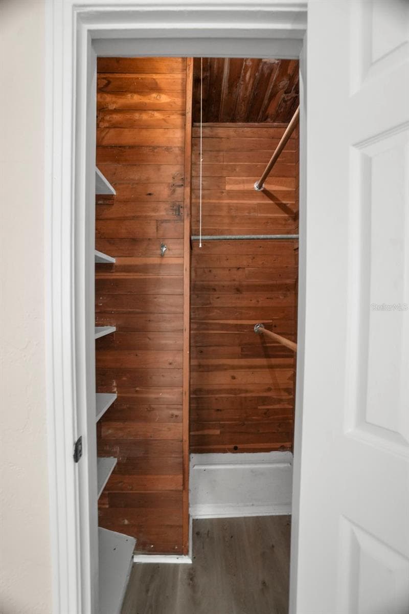 446 37TH AVENUE — photo 16 of 34