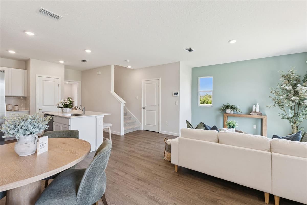 2253 RITA LANE — photo 4 of 23