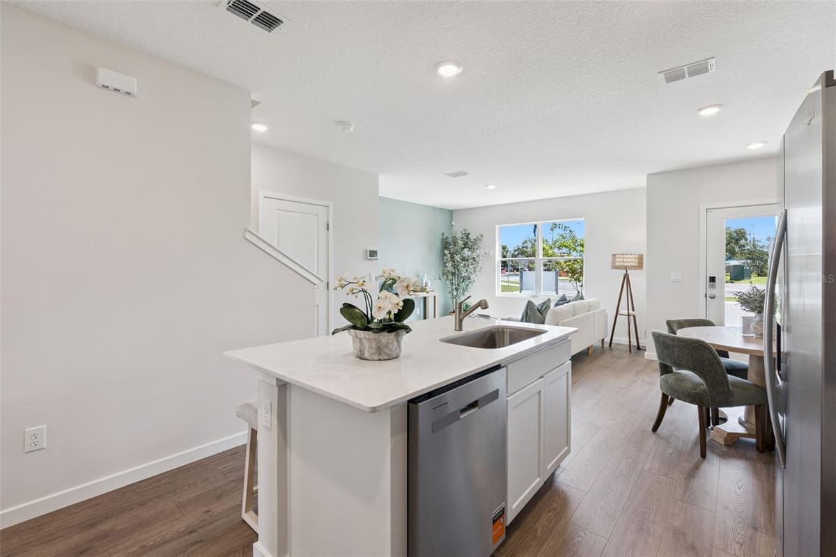 2253 RITA LANE — photo 6 of 23