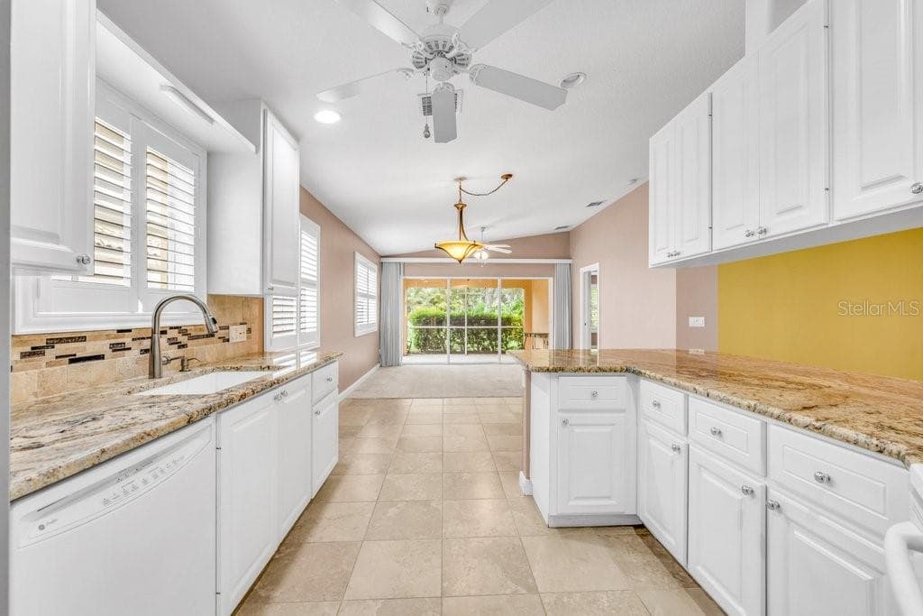 7617 CAMMINARE DRIVE — photo 8 of 64