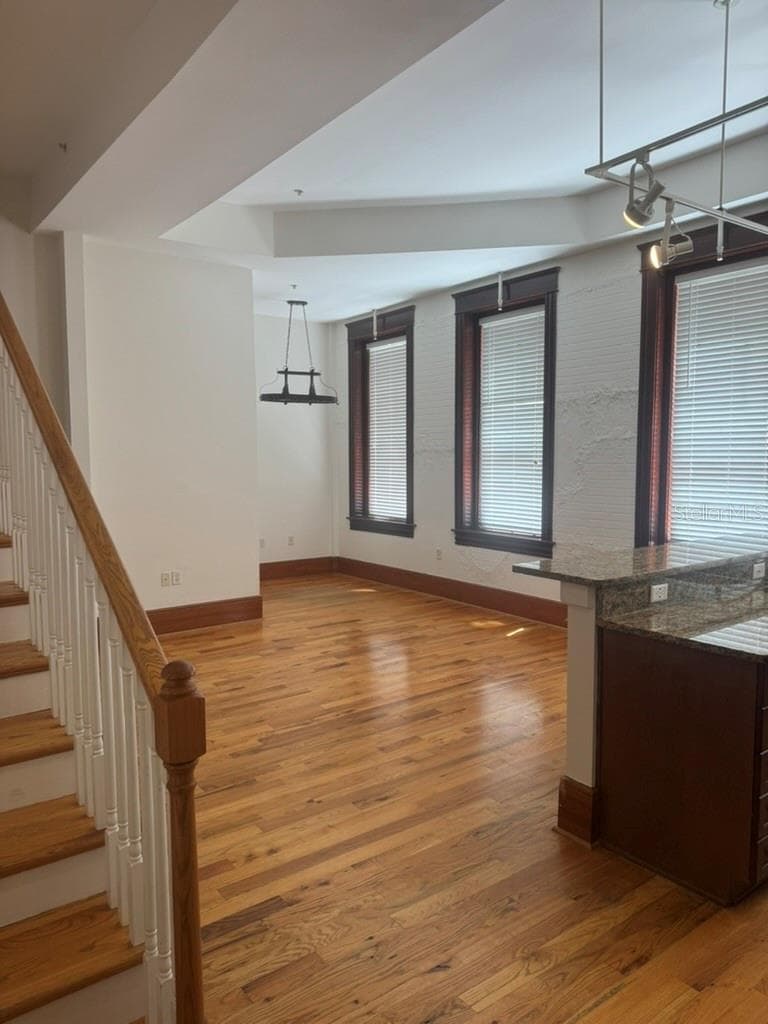 1229 FRANKLIN STREET — photo 3 of 25