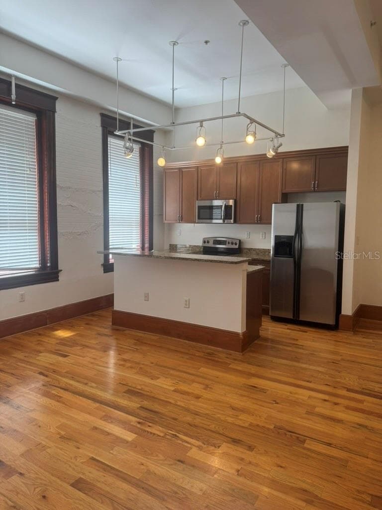 1229 FRANKLIN STREET — photo 4 of 25