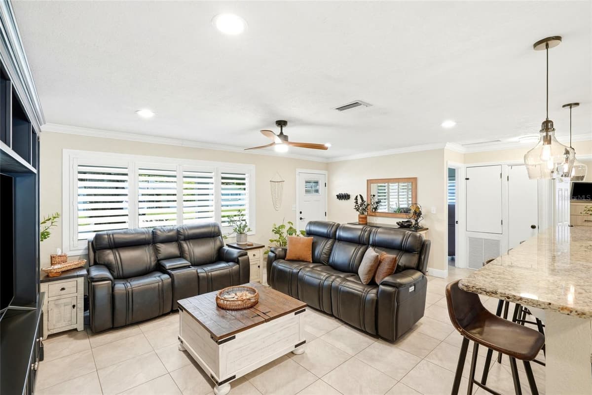 5580 TANGELO ROAD — photo 7 of 52