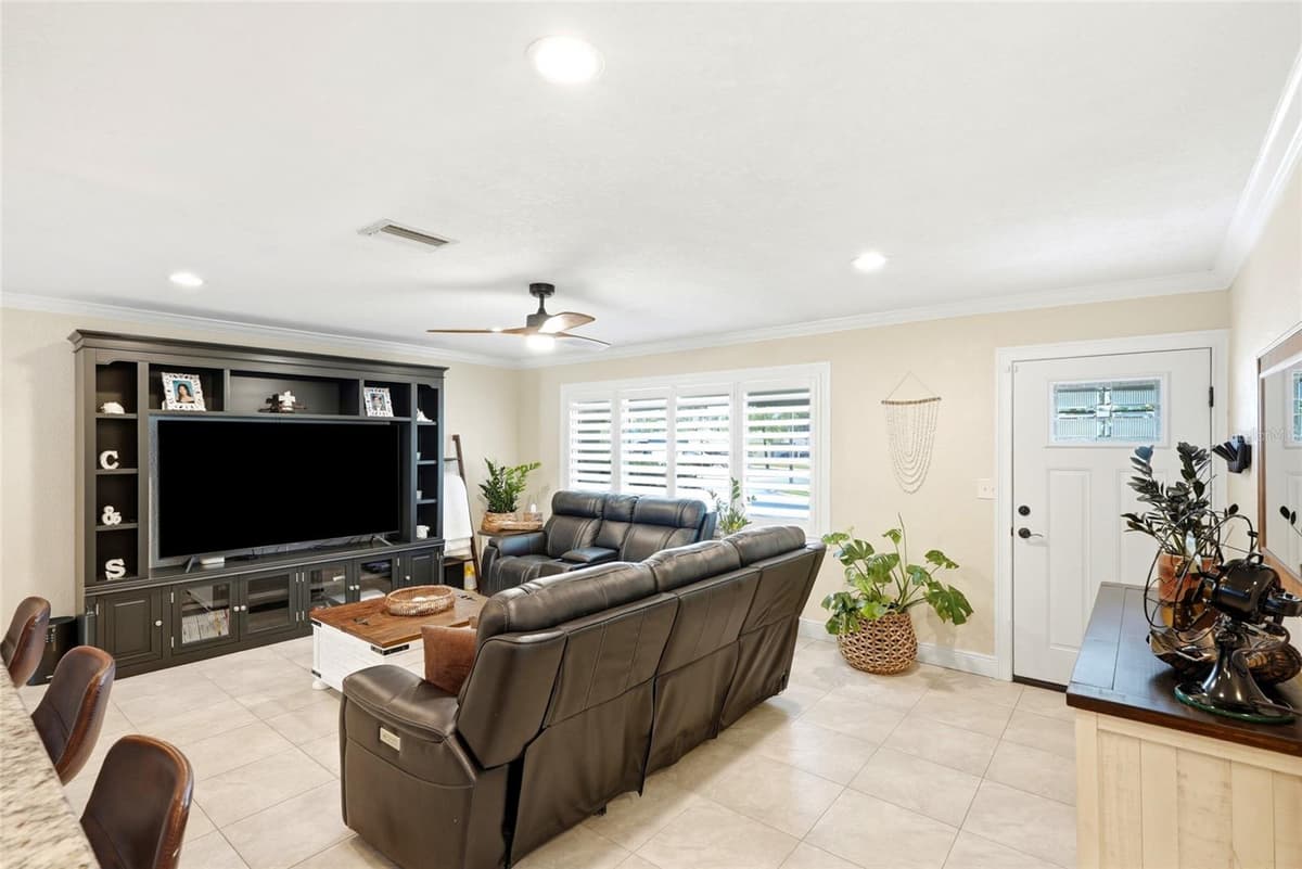 5580 TANGELO ROAD — photo 6 of 52
