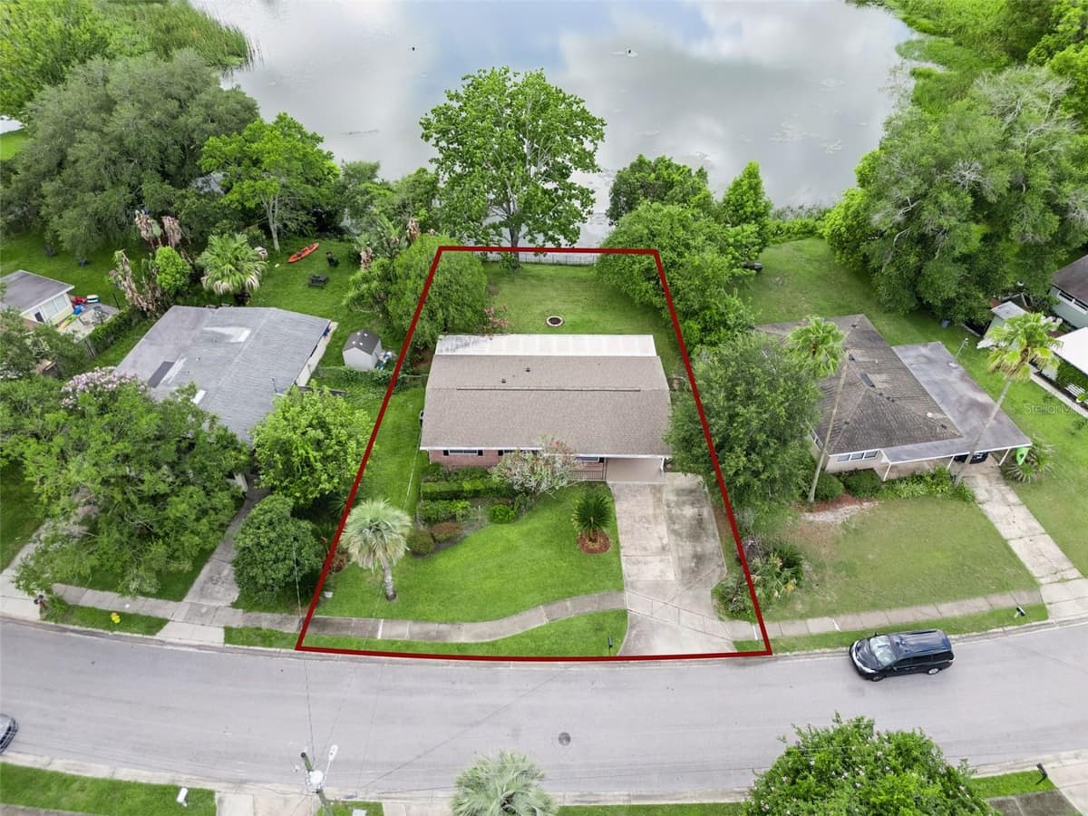 812 AGNES DRIVE — photo 34 of 40