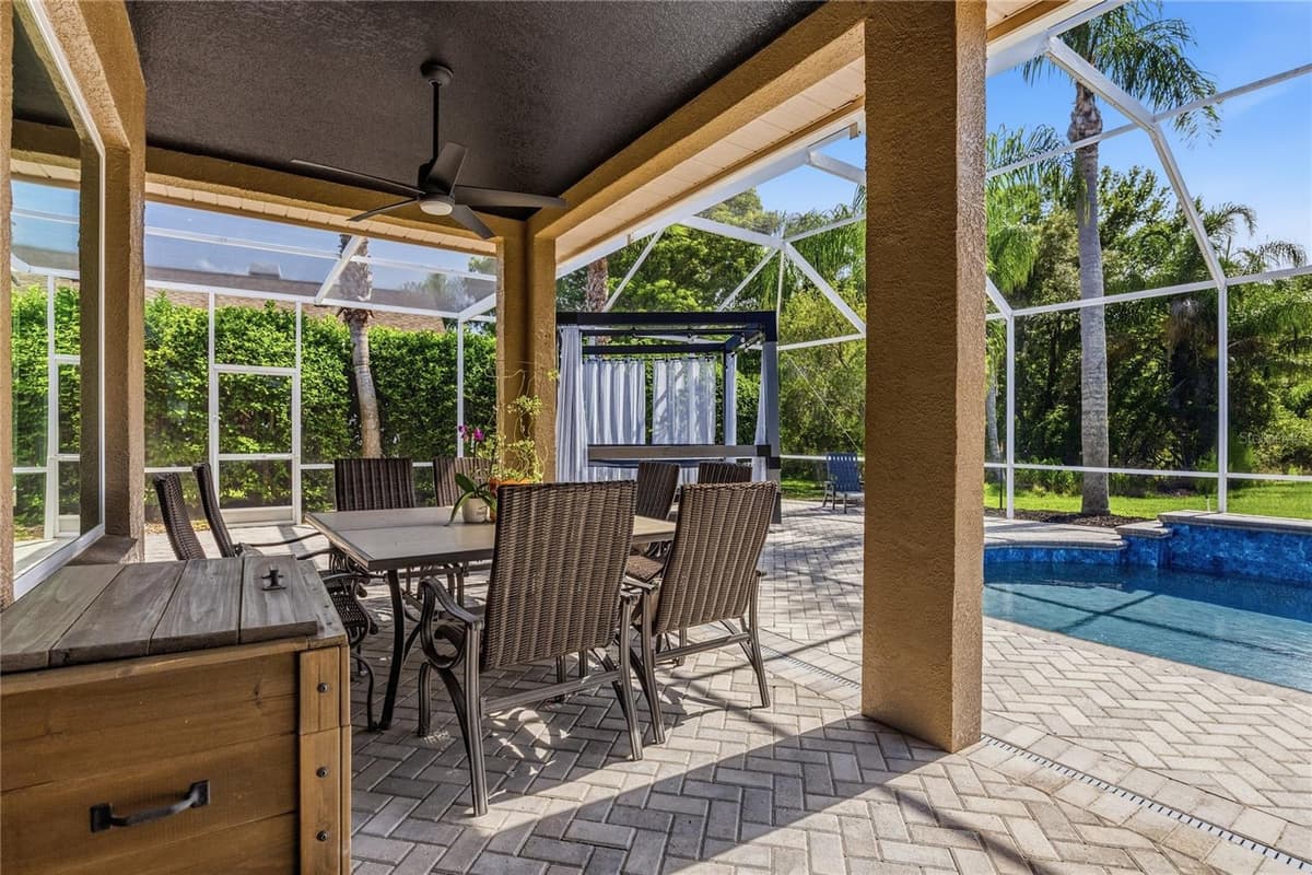 5522 REFLECTIONS BOULEVARD — photo 33 of 45
