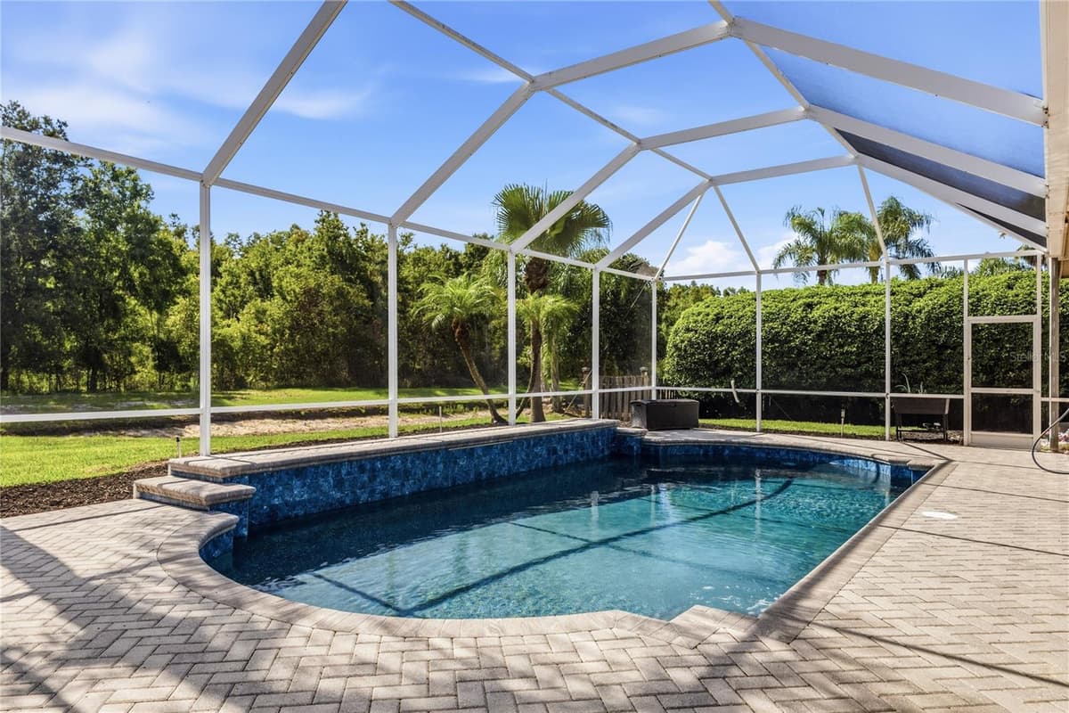 5522 REFLECTIONS BOULEVARD — photo 35 of 45
