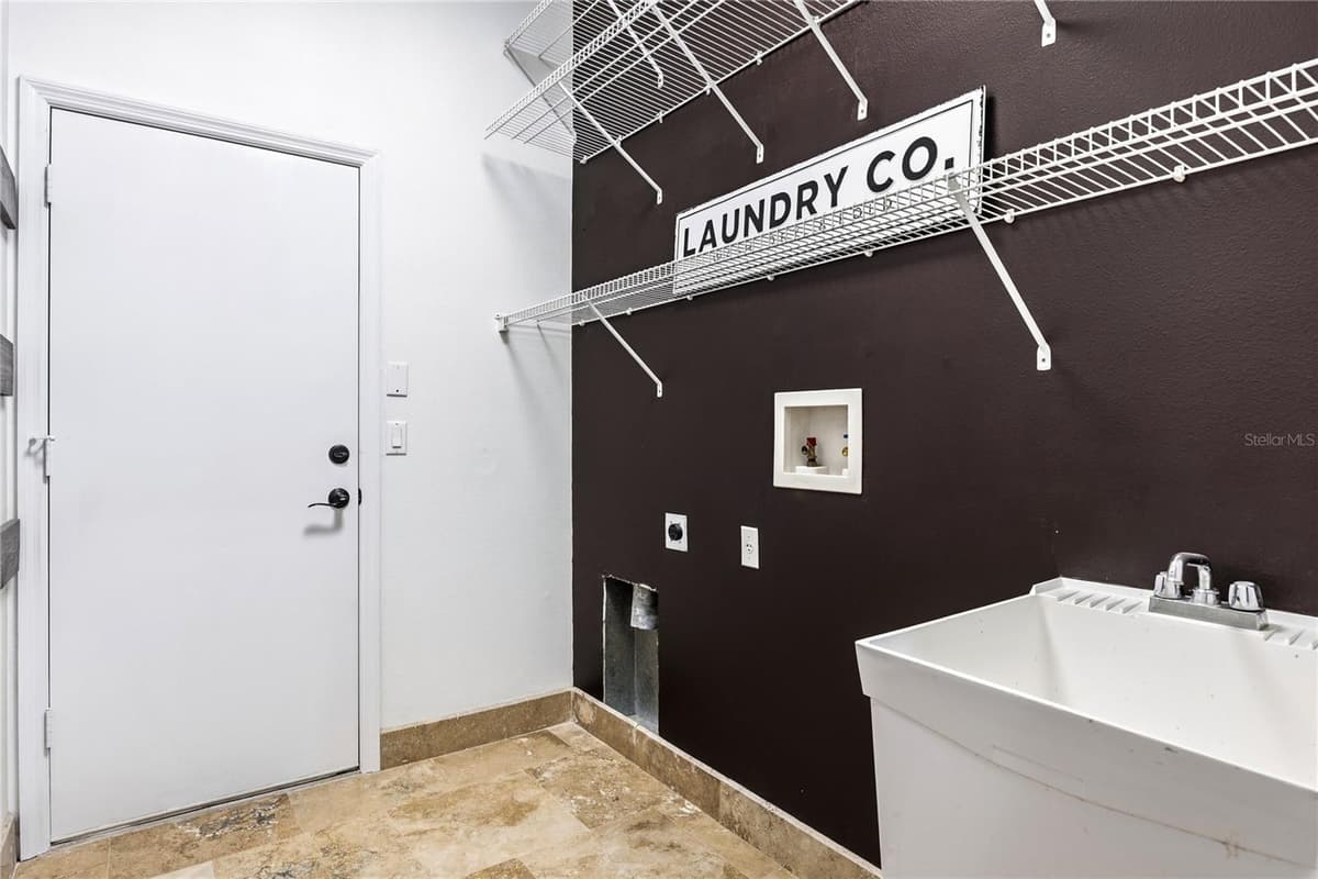 5522 REFLECTIONS BOULEVARD — photo 31 of 45