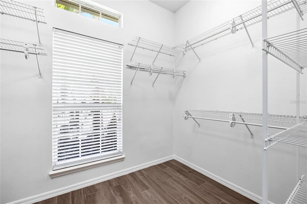 5522 REFLECTIONS BOULEVARD — photo 21 of 45