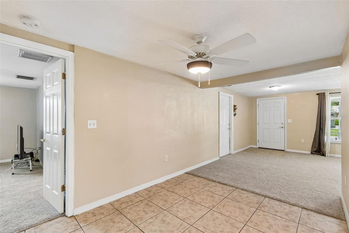 8832 GOSHEN LANE — photo 14 of 40