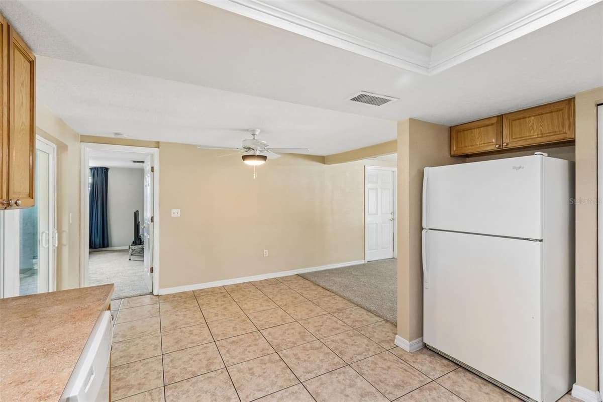 8832 GOSHEN LANE — photo 15 of 40