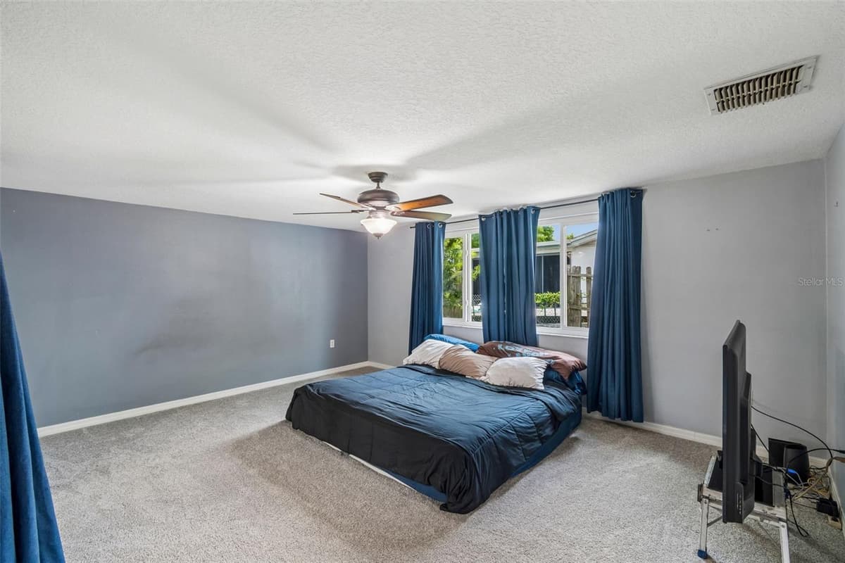 8832 GOSHEN LANE — photo 16 of 40
