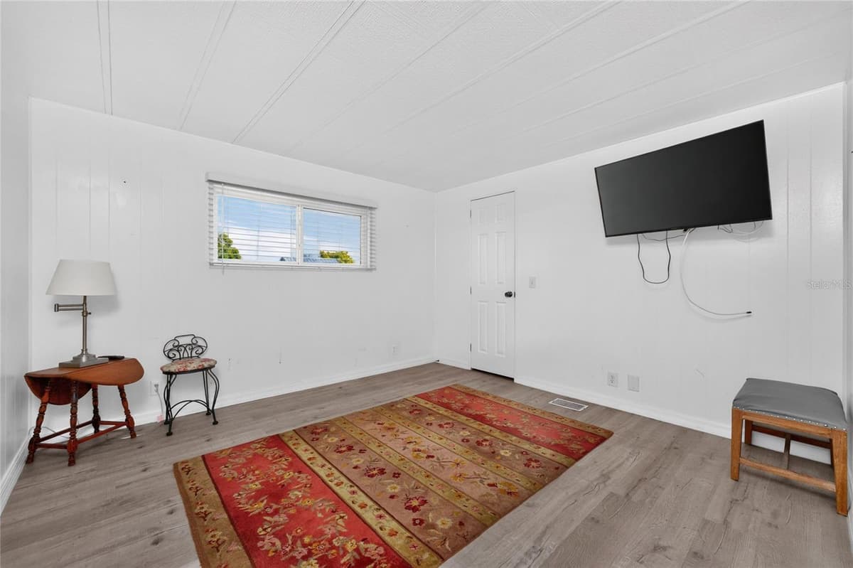 1515 SANDERLING DRIVE — photo 23 of 40